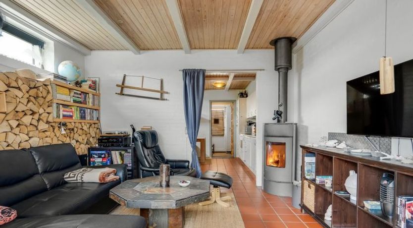 Photo of "Hansa" - 300m from the sea