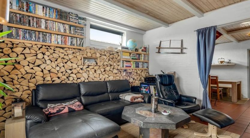 Photo of "Hansa" - 300m from the sea