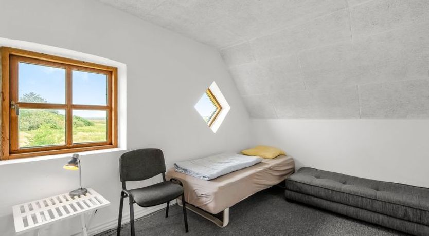 Photo of "Darleen" - 850m to the fjord