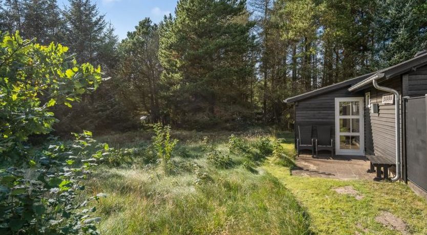 Photo of "Josina" - 1.3km from the sea