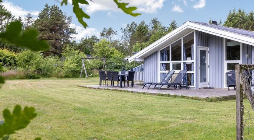 Photo of "Tabithe" - 500m from the sea