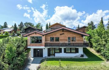 Beke Holiday Home