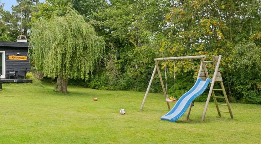 Photo of "Mark" - 1.2km from the sea