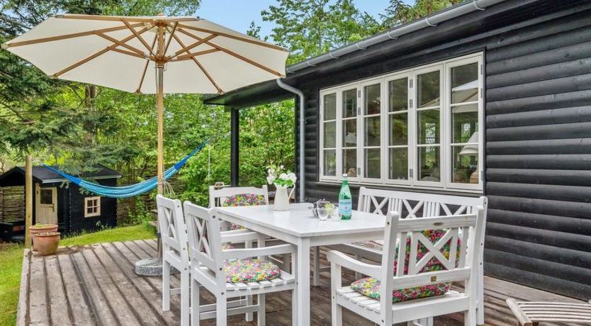 Photo of "Mariela" - 800m from the sea