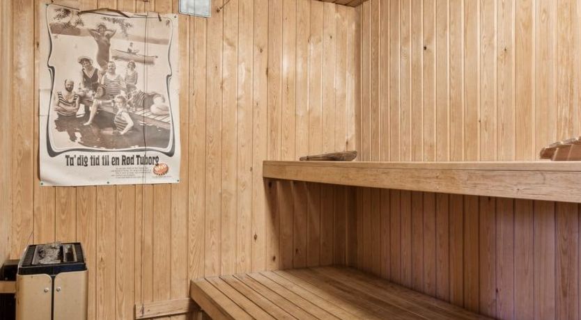 Photo of "Adelbert" - 600m to the fjord