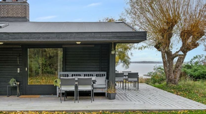 Photo of "Adelbert" - 600m to the fjord