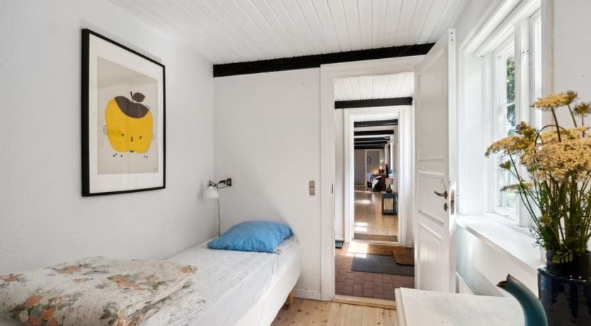 Photo of "Héléne" - 2.4km from the sea