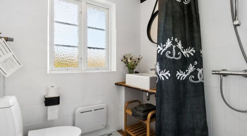 Photo of "Héléne" - 2.4km from the sea