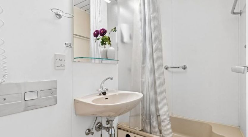 Photo of "Amaru" - 500m from the sea