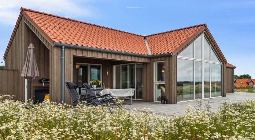 Photo of "Pontus" - 500m from the sea