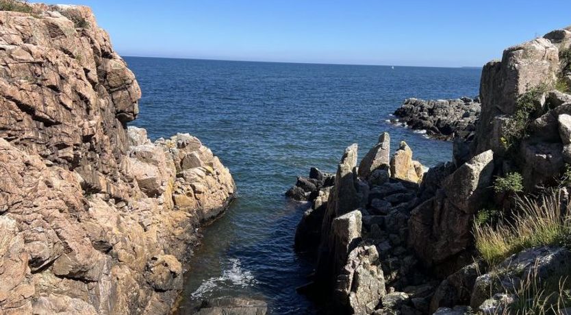 Photo of "Skyler" - 250m from the sea