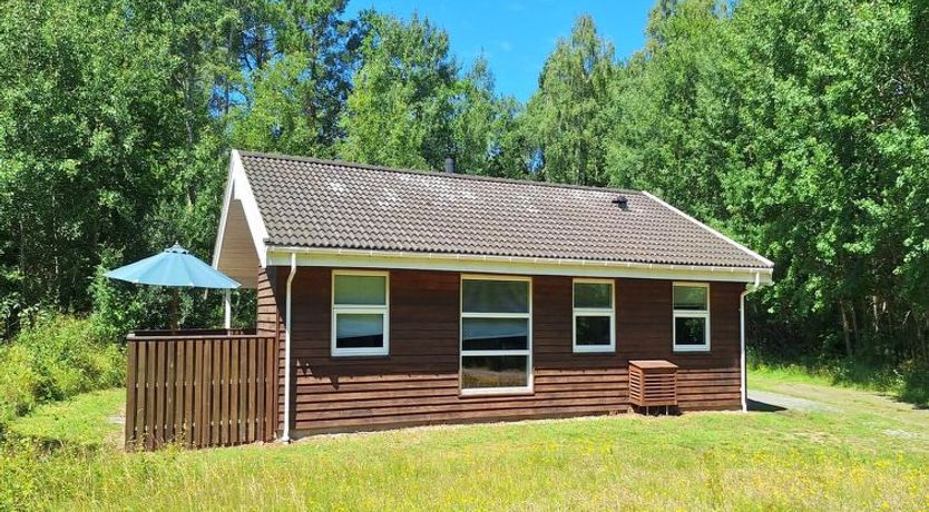 Photo of "Emmie" - 1.2km from the sea