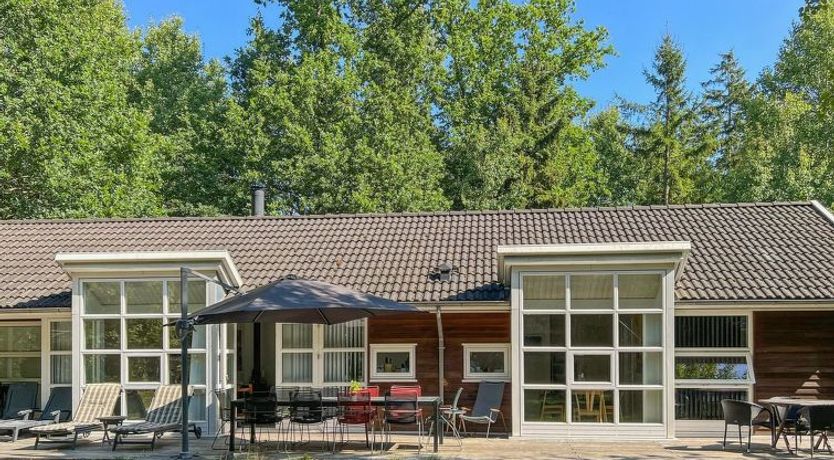 Photo of "Axel" - 1.2km from the sea