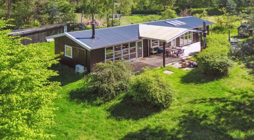 Photo of "Iliane" - 450m from the sea