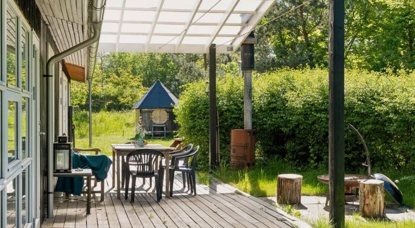 Photo of "Iliane" - 450m from the sea