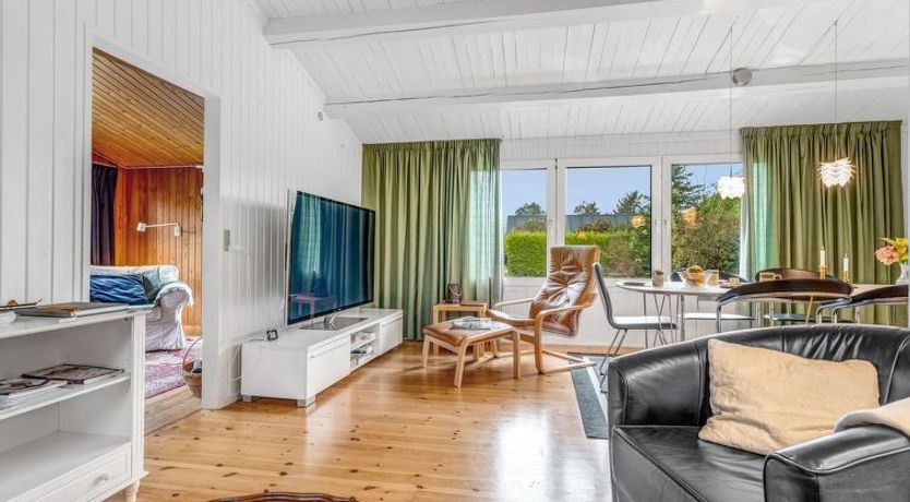 Photo of "Aameek" - 100m from the sea