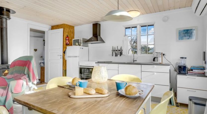 Photo of "Aleta" - 300m from the sea