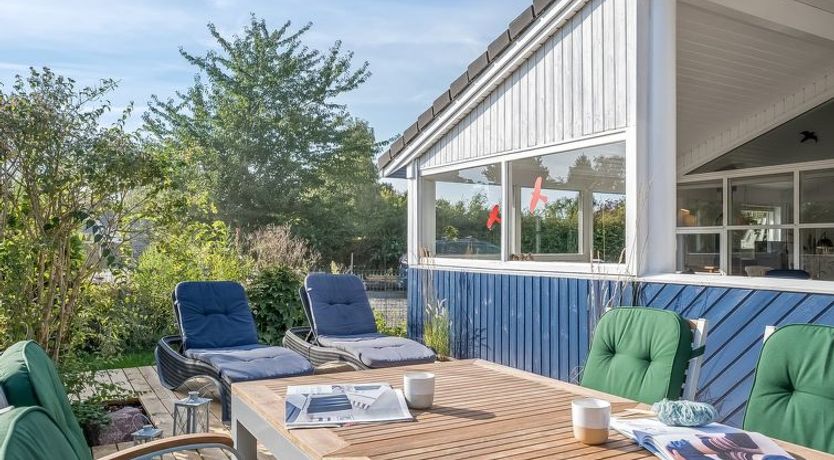 Photo of "Ion" - 250m from the sea