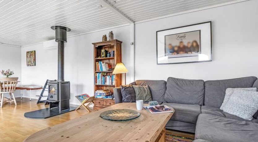 Photo of "Tenho" - 150m from the sea