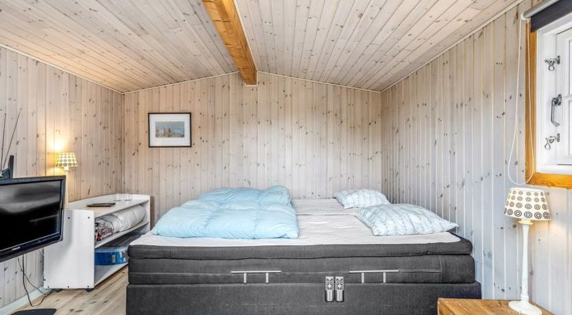 Photo of "Tenho" - 150m from the sea