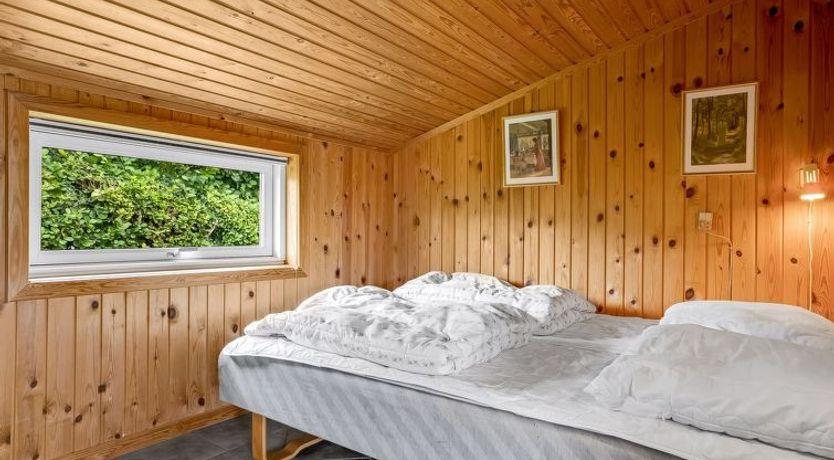 Photo of "Hansiane" - 80m from the sea