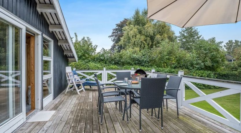 Photo of "Hansiane" - 80m from the sea