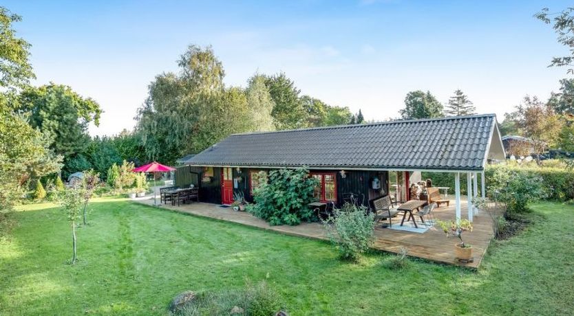 Photo of "Heraldine" - 400m from the sea