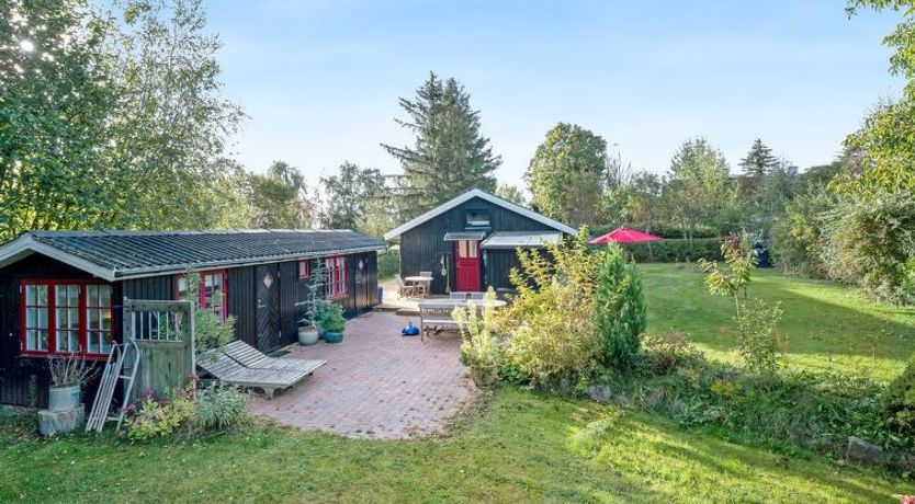 Photo of "Heraldine" - 400m from the sea