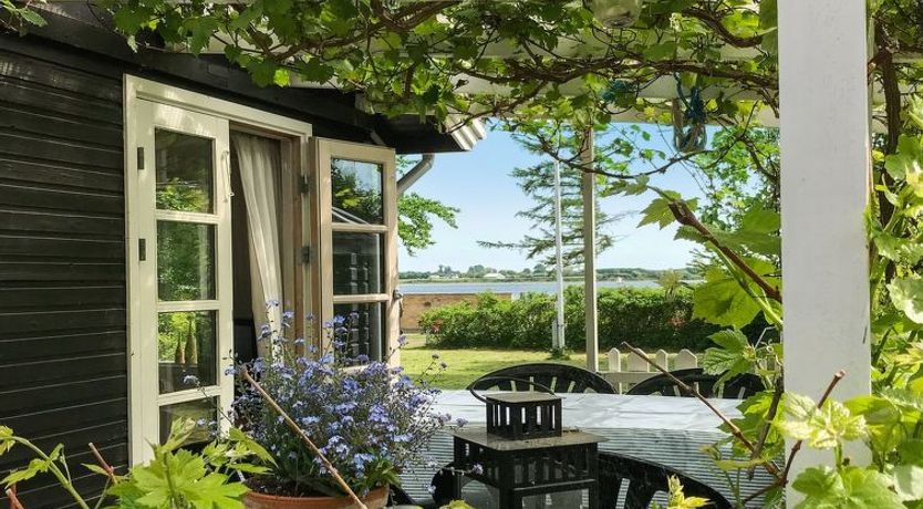 Photo of "Vojo" - 100m from the sea