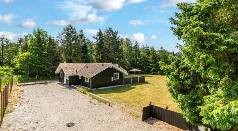 Photo of "Ayna" - 50m from the sea