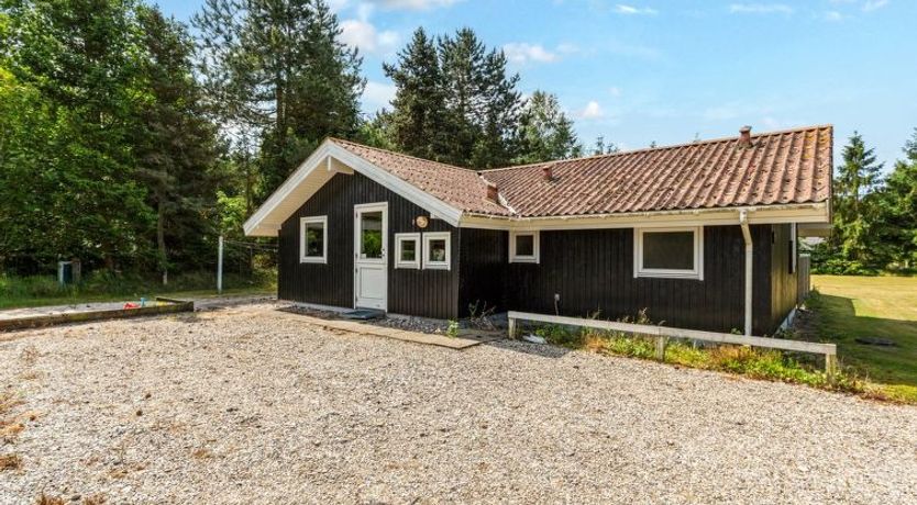 Photo of "Ayna" - 50m from the sea