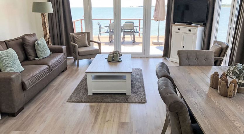 Photo of Pavilion Waterfront 6