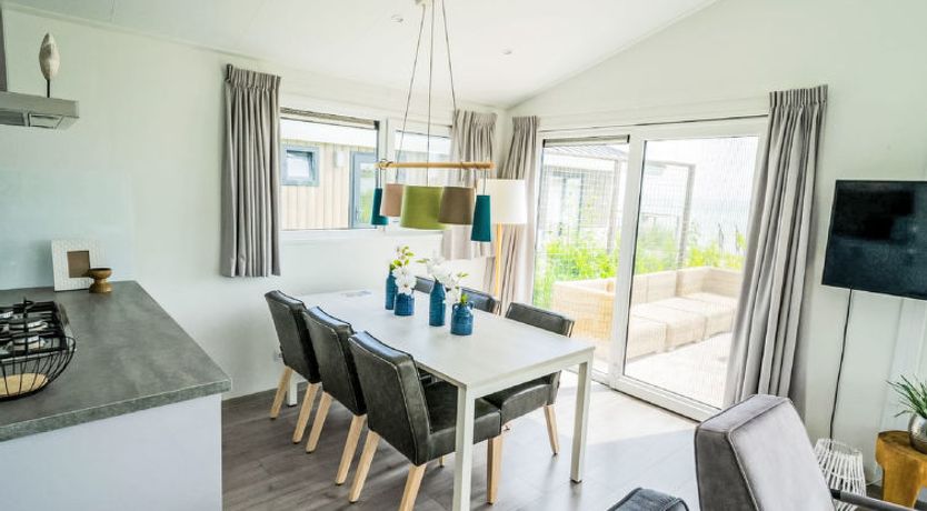 Photo of Pavilion Waterfront 6