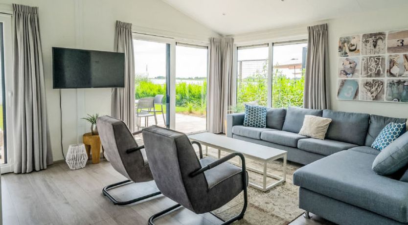 Photo of Pavilion Waterfront 6