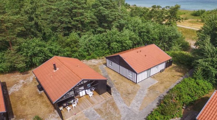 Photo of "Bergit" - 55m from the sea