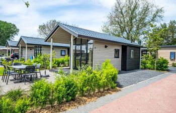 Tiny Lodge 4 Holiday Home