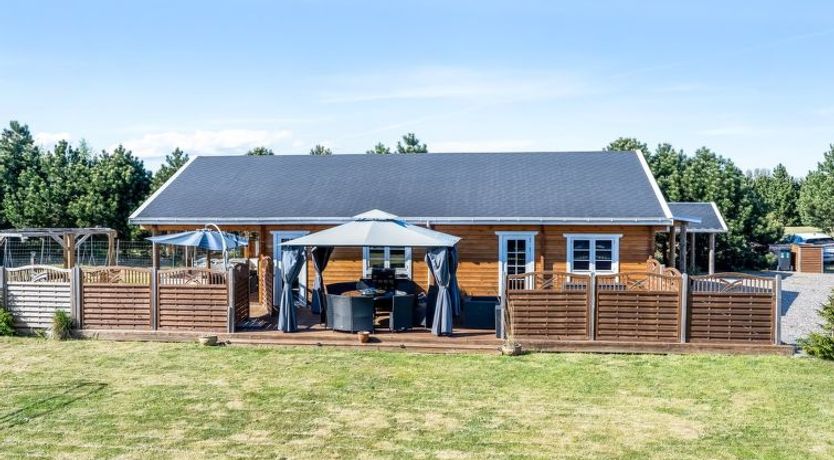 Photo of "Vicktoria" - 1.5km from the sea