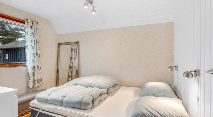 Photo of "Fredger" - 450m from the sea