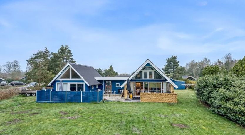 Photo of "Fredger" - 450m from the sea