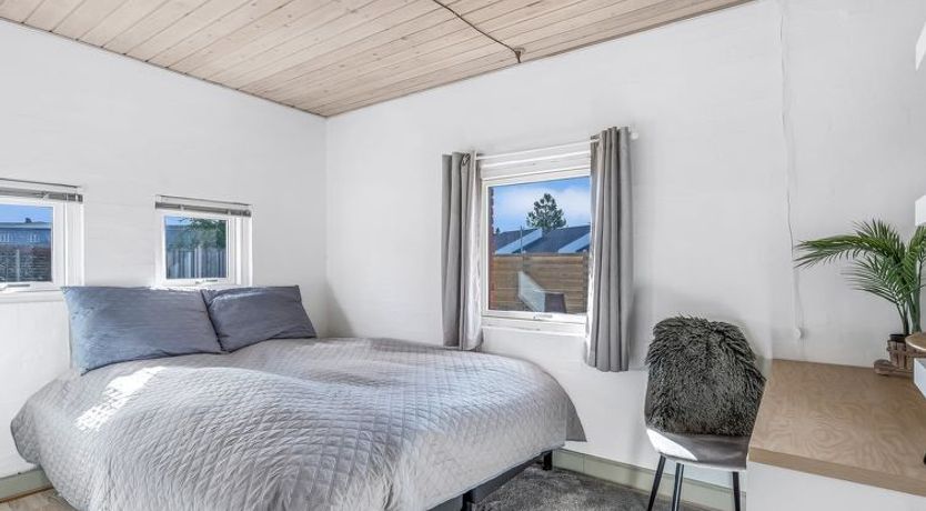 Photo of "Iara" - 500m from the sea