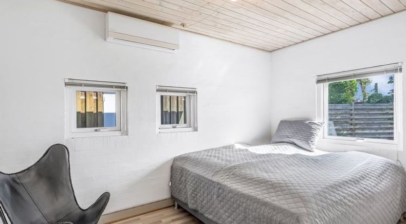 Photo of "Iara" - 500m from the sea