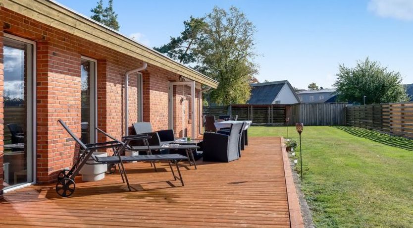 Photo of "Iara" - 500m from the sea