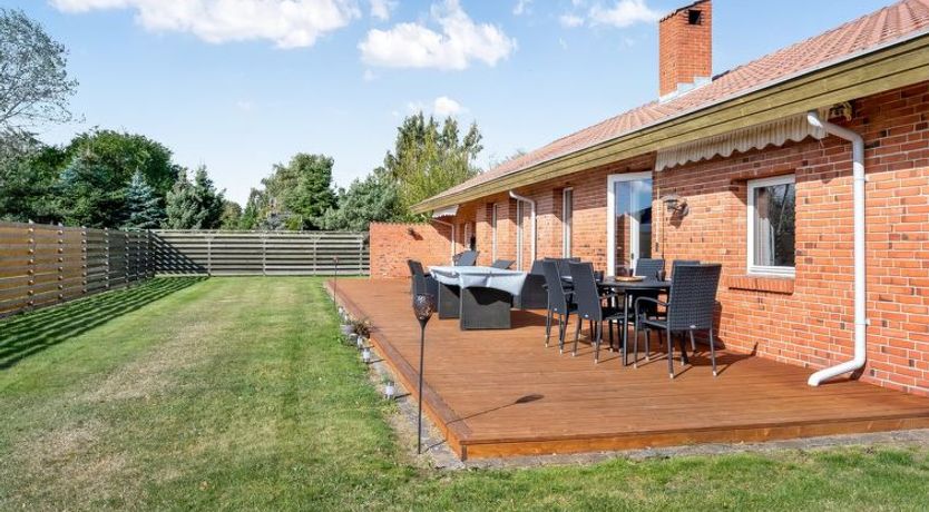 Photo of "Iara" - 500m from the sea