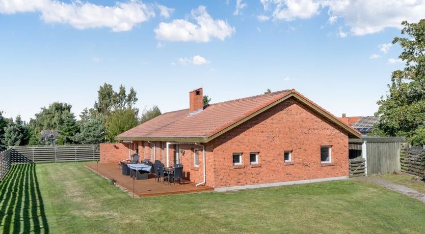 Photo of "Iara" - 500m from the sea