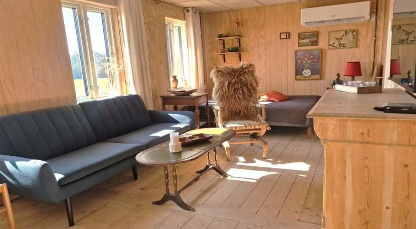 Photo of "Thessa" - 4km from the sea