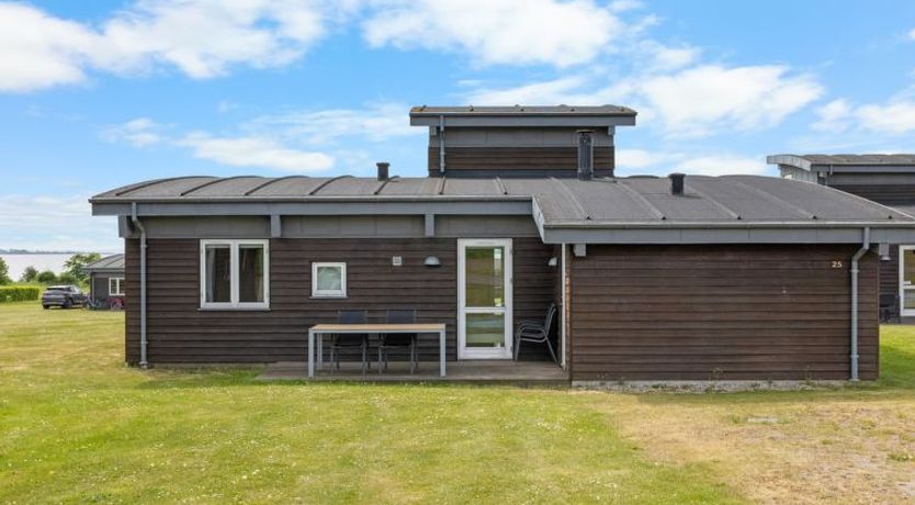 Photo of "Wilmar" - 380m from the sea