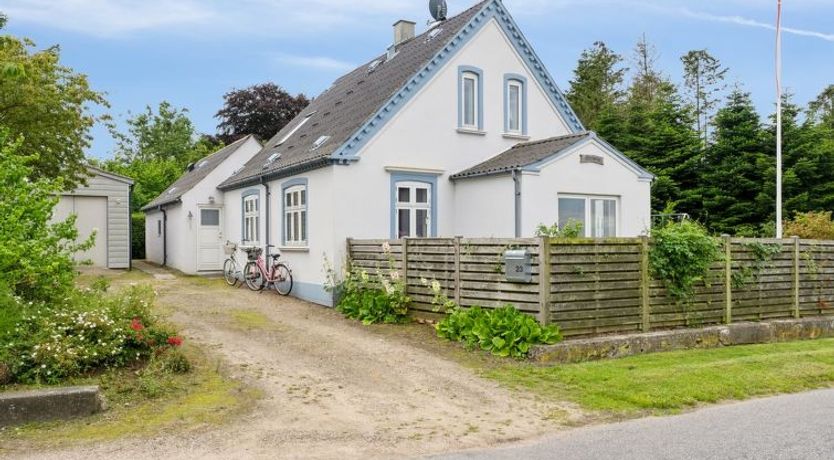 Photo of "Keyla" - 2.3km from the sea