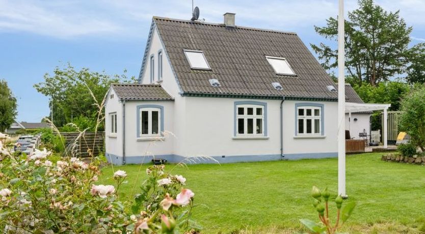 Photo of "Keyla" - 2.3km from the sea