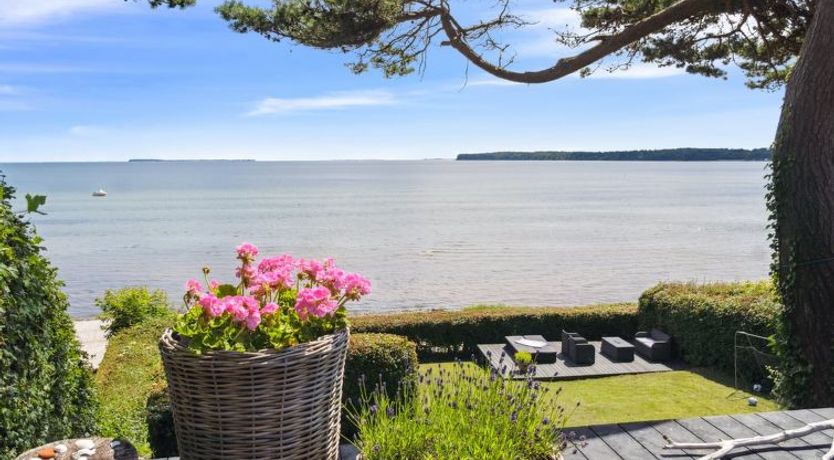 Photo of "Sten" - 30m from the sea