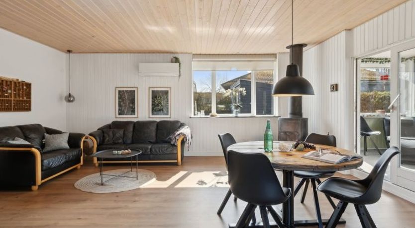 Photo of "Vemund" - 500m from the sea